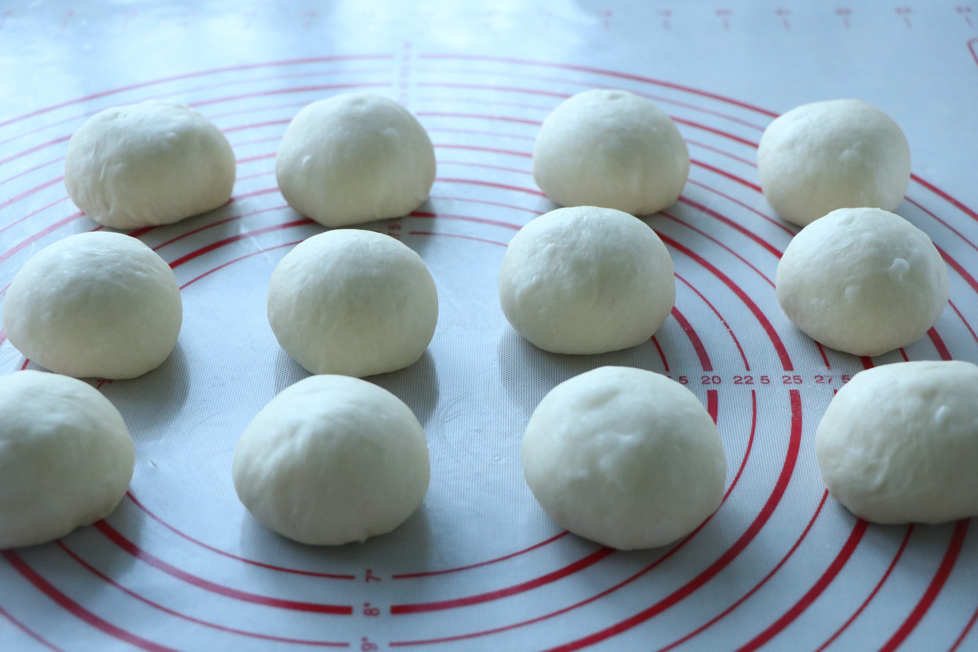 適合新手做的麵包，簡單0失敗，鬆軟拉絲香甜細膩，比買的更好吃