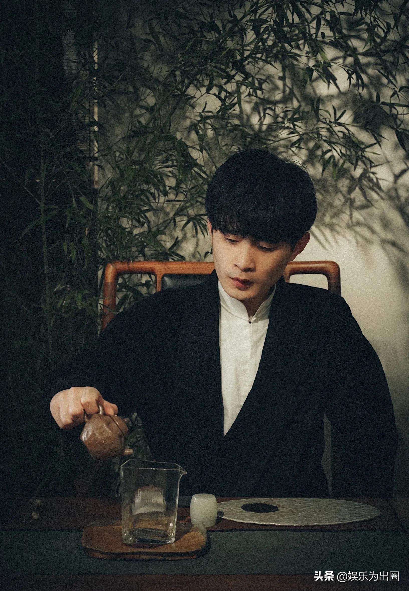 最抠门老板岳云鹏，大半夜不睡觉找助理做战绩