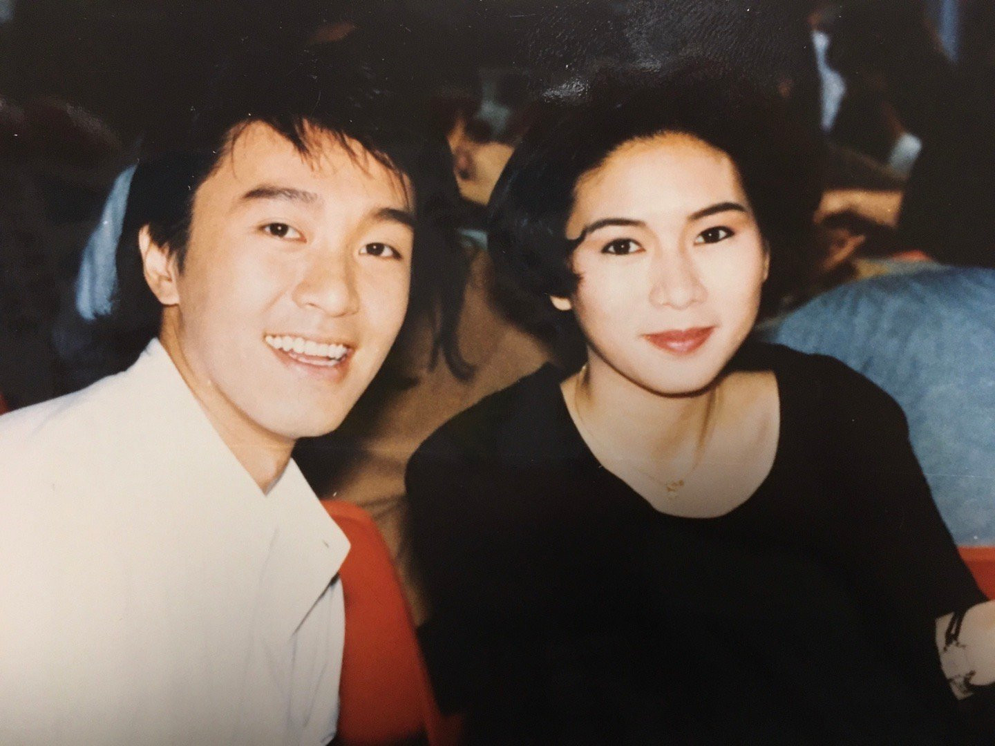 “情场鬼见愁”周星驰的心酸情史，和被他狠狠伤害的4个女人
