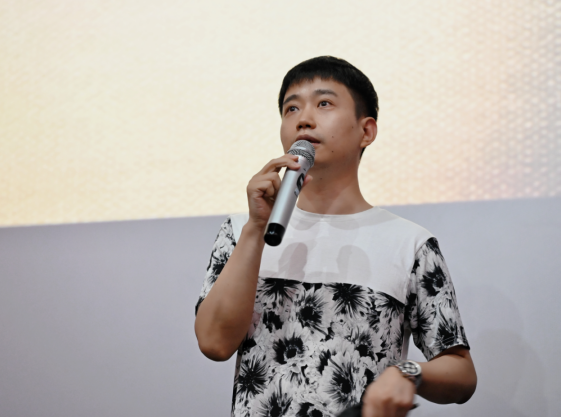 《独家头条》重庆超前点映 题材吸睛主题获赞