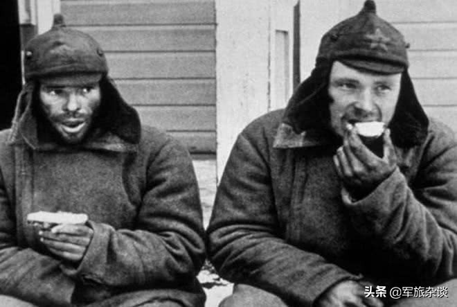 不顾警告入侵北海，苏联飞行员直接拿1吨燃油招