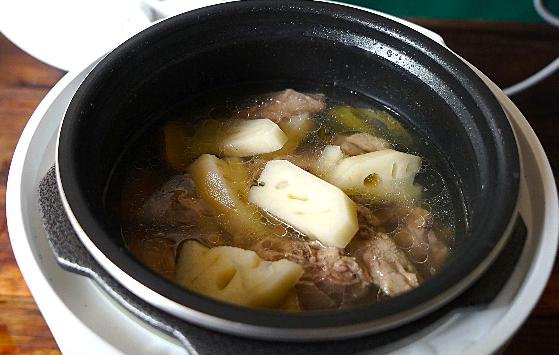 今日处暑，再忙也别忘了喝这汤，润肺降秋燥，应季而食，安稳度秋