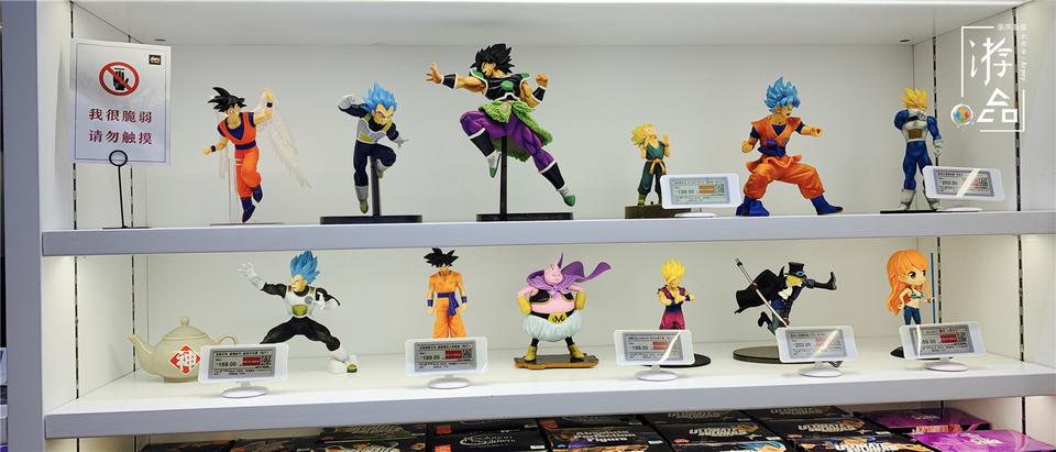 西南首家苏宁极物就在重庆，在地图上都找不到，藏在这个新地标里