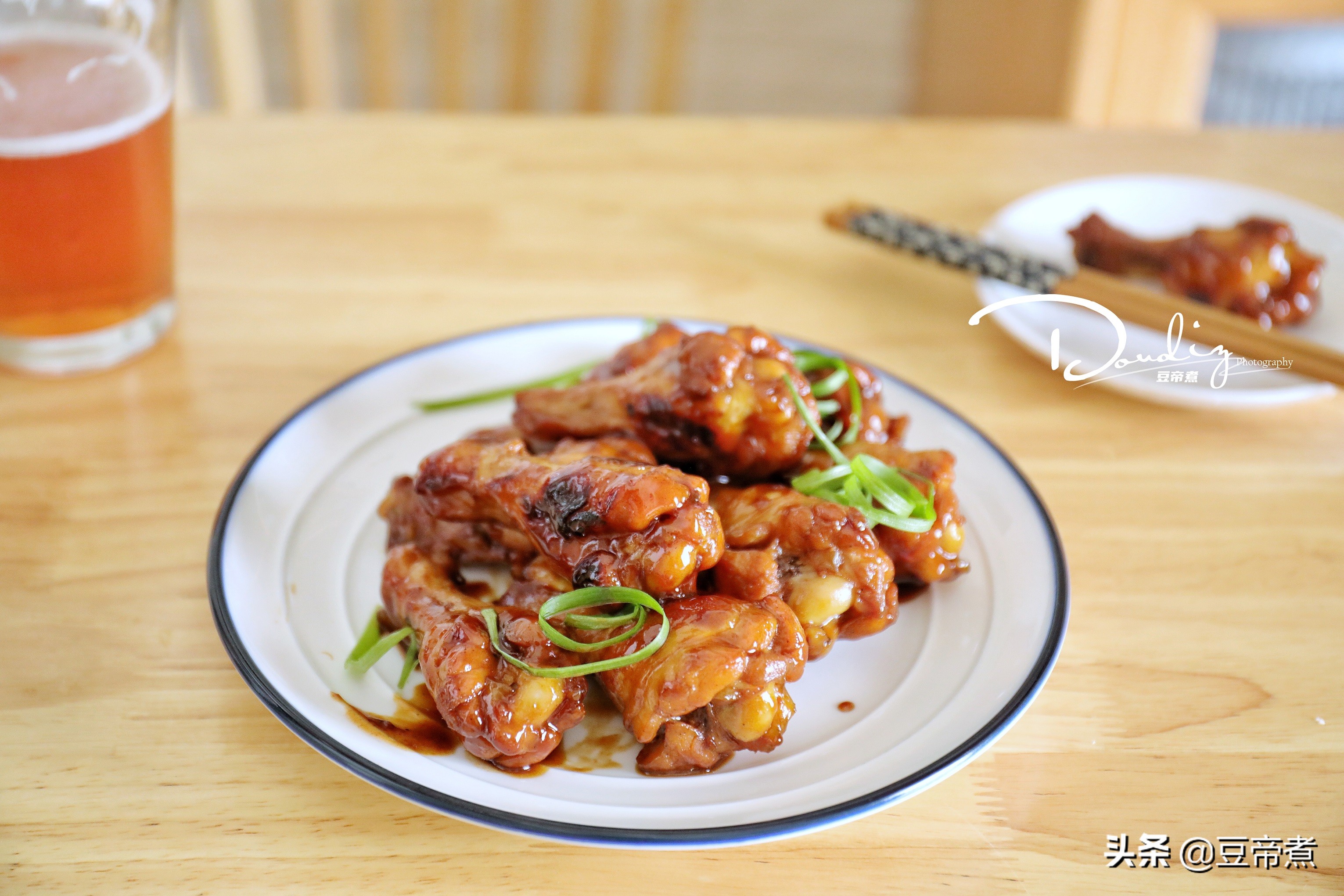 一端上桌就被抢吃光，孩子让我再做一次，没想到小鸡腿这么受欢迎