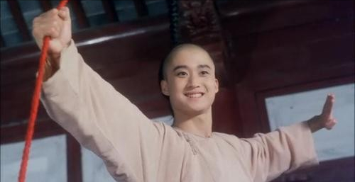 硬汉吴京的蜜糖婚姻：20亿身价背后，是妻子谢楠的一句“我养你”