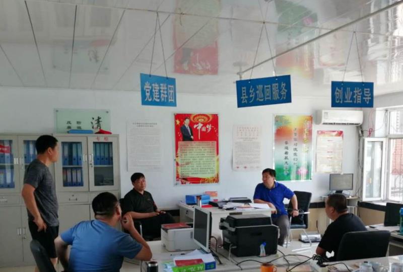 镇赉法院：深入包保村，调研指导扶贫工作