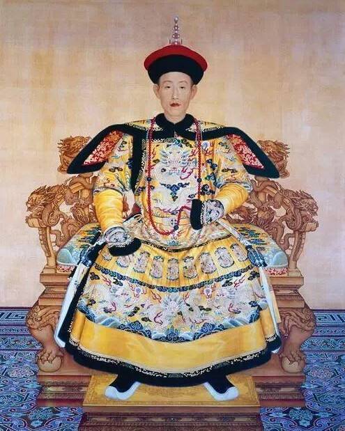 为什么清朝皇帝和官员都带佛珠？