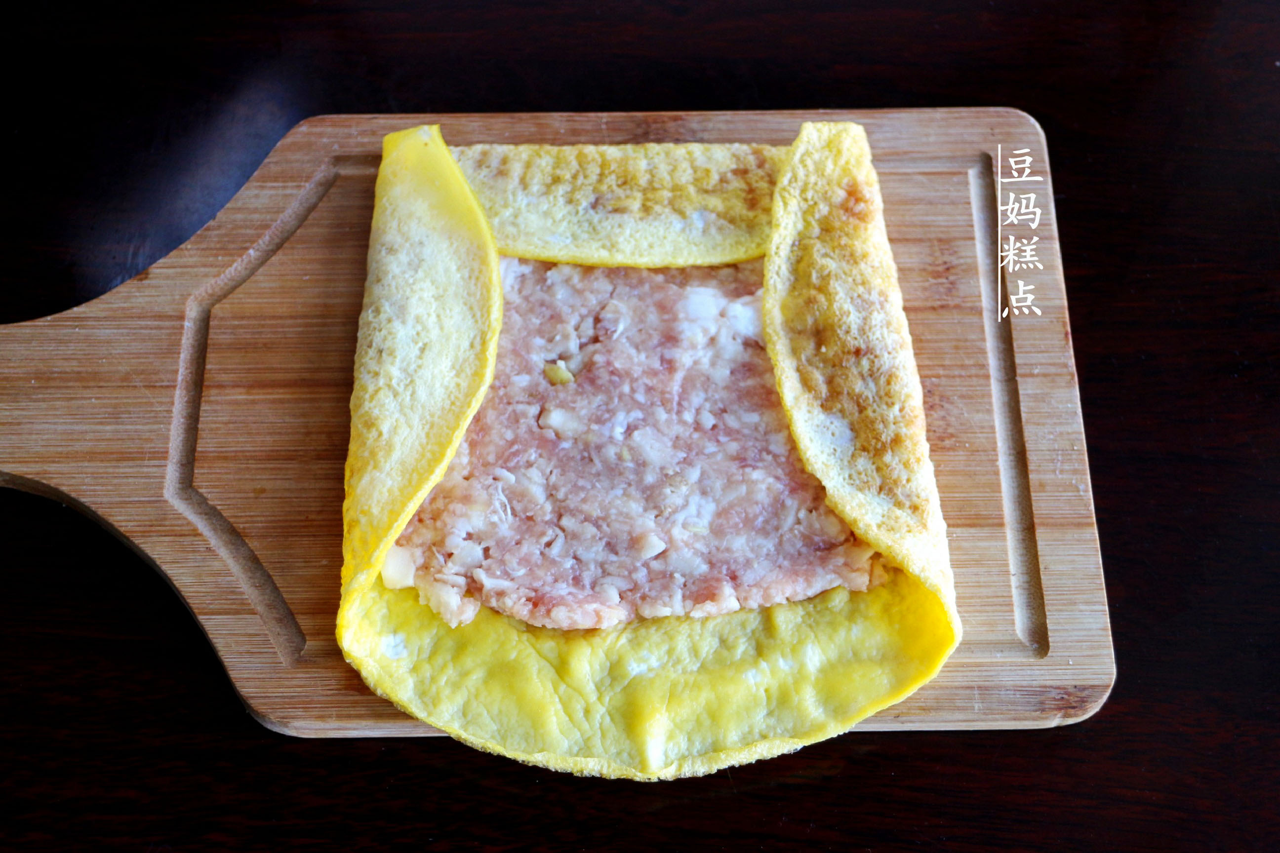 年夜飯壓軸菜，一卷一蒸“蒸蒸日上”，自家吃待客都拿得出手