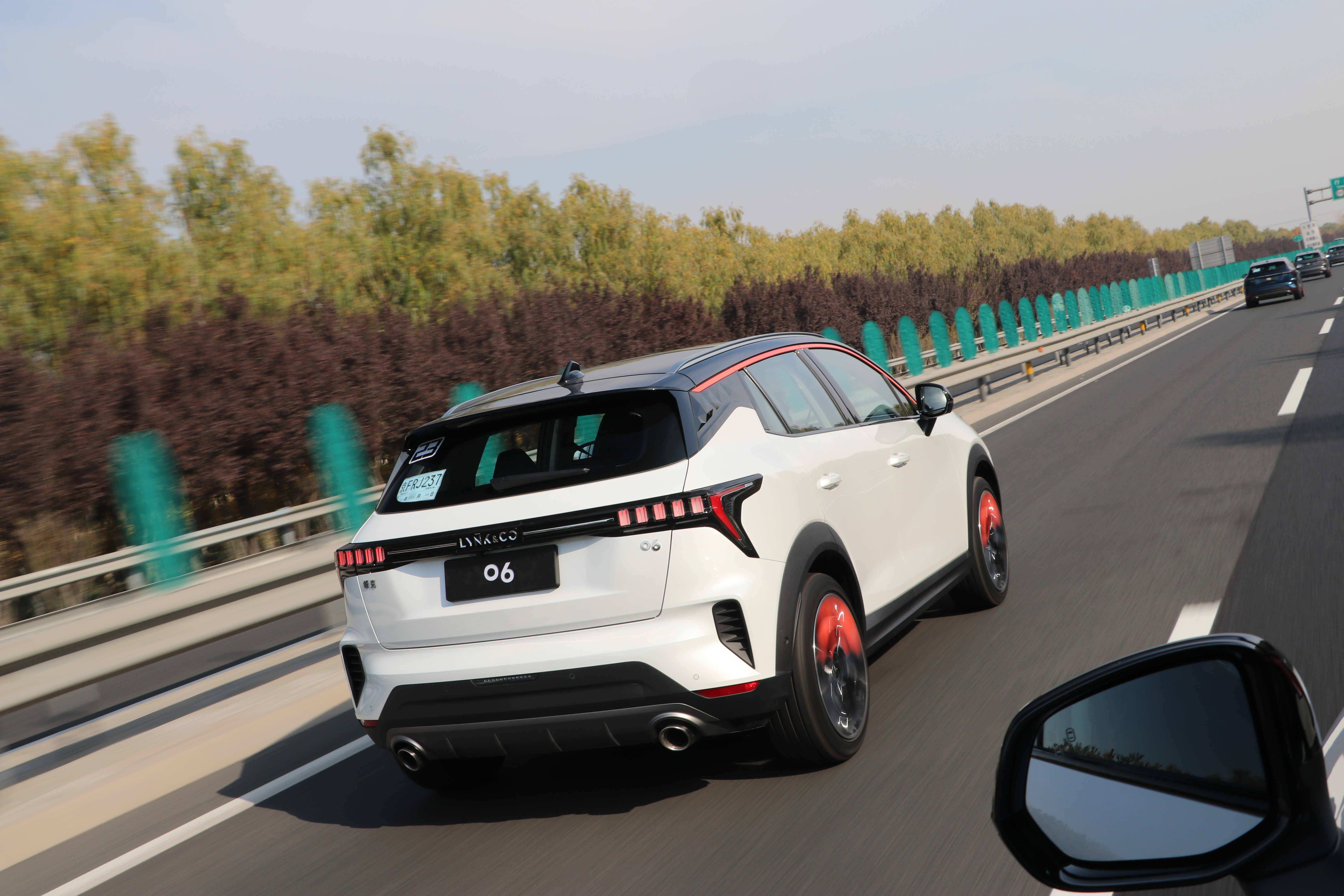 试驾领克06：上市不到3个月，交付量破10000台，它凭什么