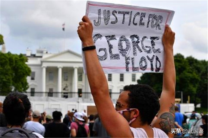 骚乱升级蔓延华盛顿，特朗普脸被打肿，改口理