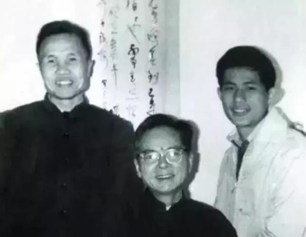 从炒股倾家荡产，到拍三级片赚钱，只见三次面