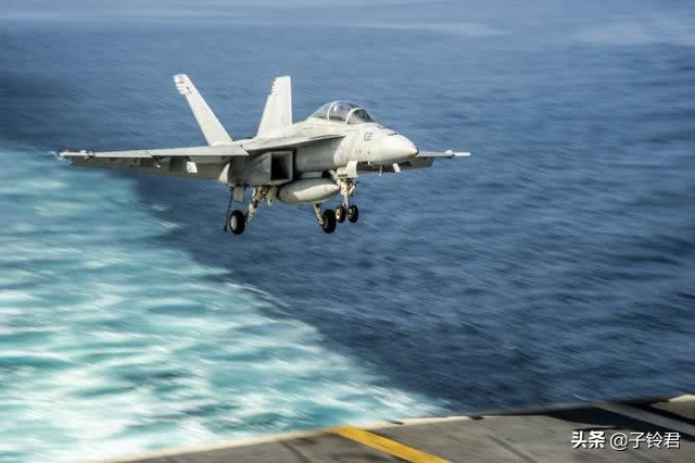 为何不将战机雷达整流罩和机身涂成相同颜色？