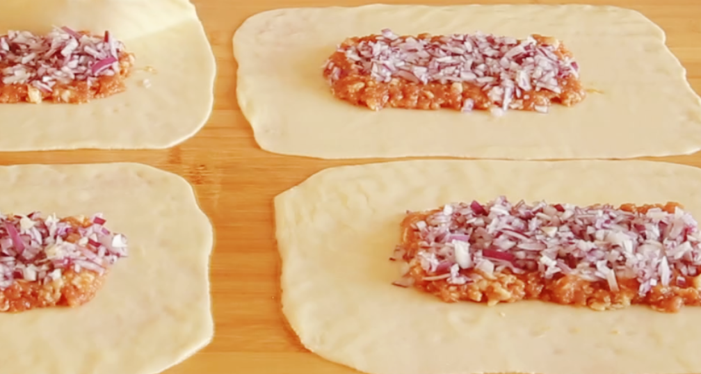 外面6元一个的鲜肉火烧，自己在家做，外焦里嫩，比买的还要好吃