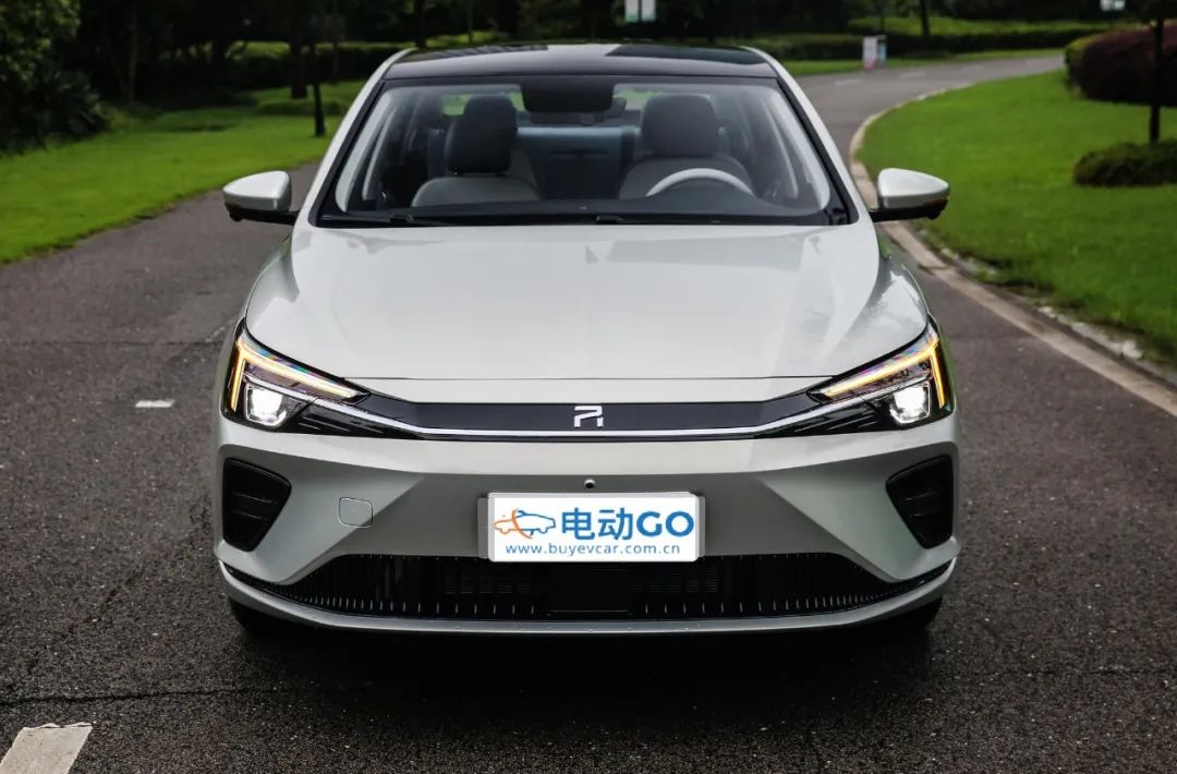 试驾了这款国家级选手，我决定放弃Model 3