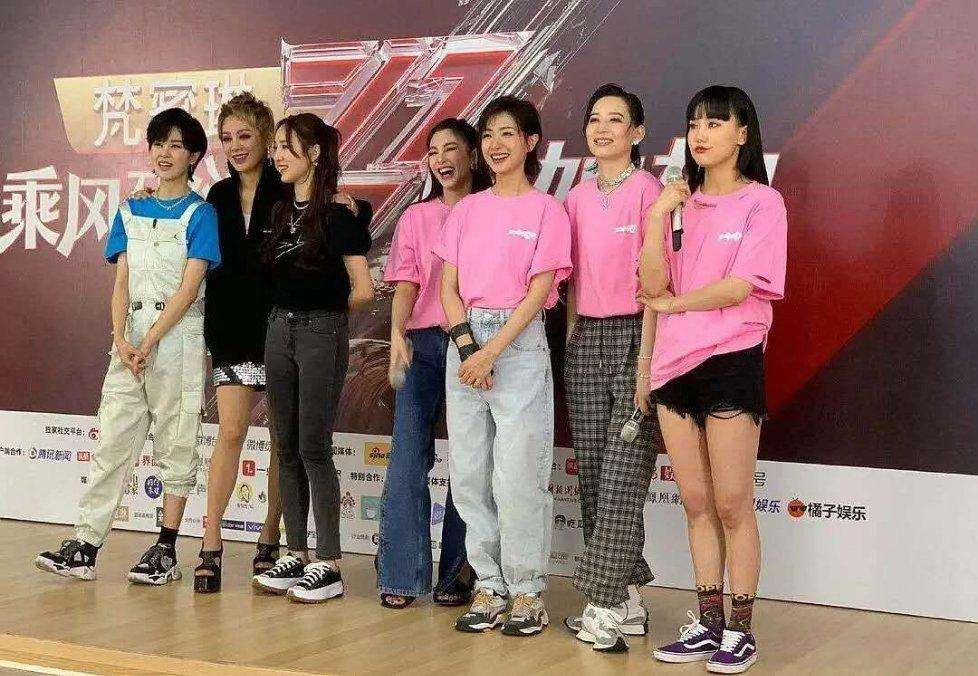《姐姐》导演秒删微博：不一定相亲相爱但求同存异