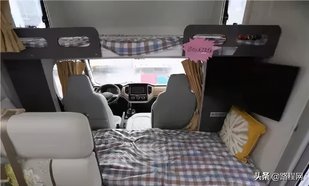 �׿���Ῠ�������ߣ�320L��ˮ�� �Ĵ�������31.8W��