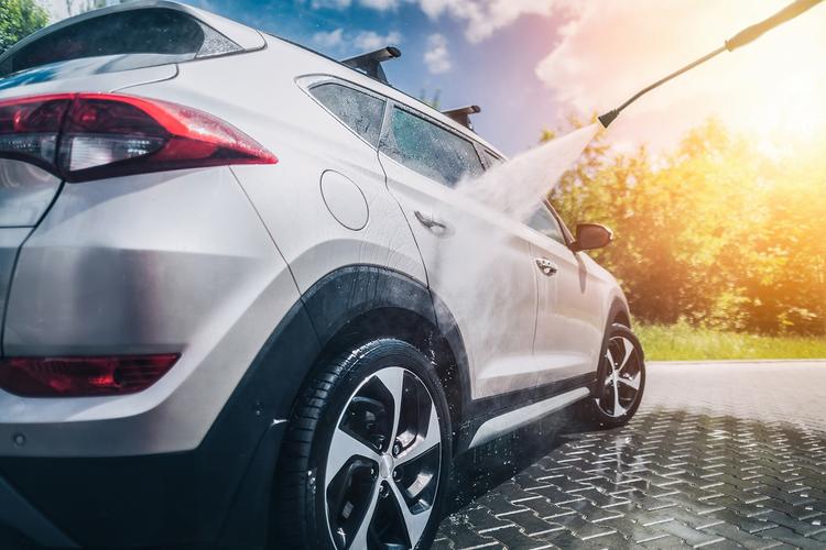 买车不建议买白色？交警教你一句顺口溜，跟着