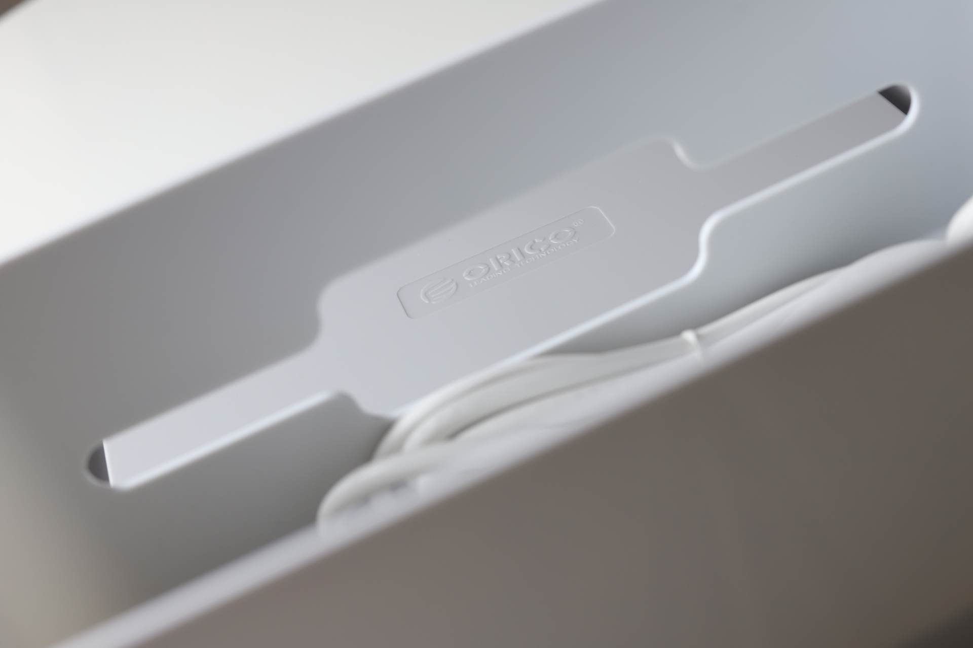 ORICO收纳盒插座体验：方便美观，桌面从此干净整洁