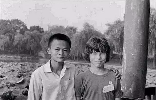 都当过首富，为什么马云经常被其他国家领导人