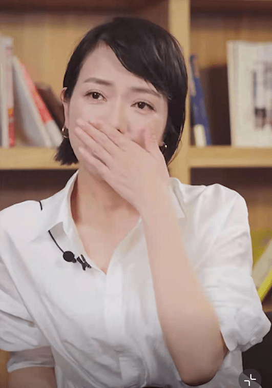 当妈不易！杨乐乐落泪自述鸡娃教育，曾报8个兴