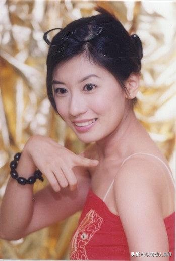 46岁贾静雯二婚生二孩后落泪：现在才明白嫁得好，不是因为选对人