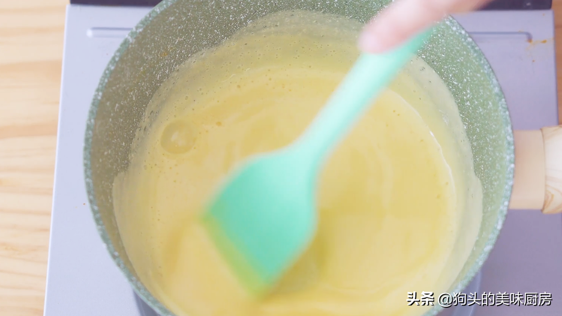 比哈根達斯還好吃，學會不用買，做法配方告訴你，香甜細膩無冰渣