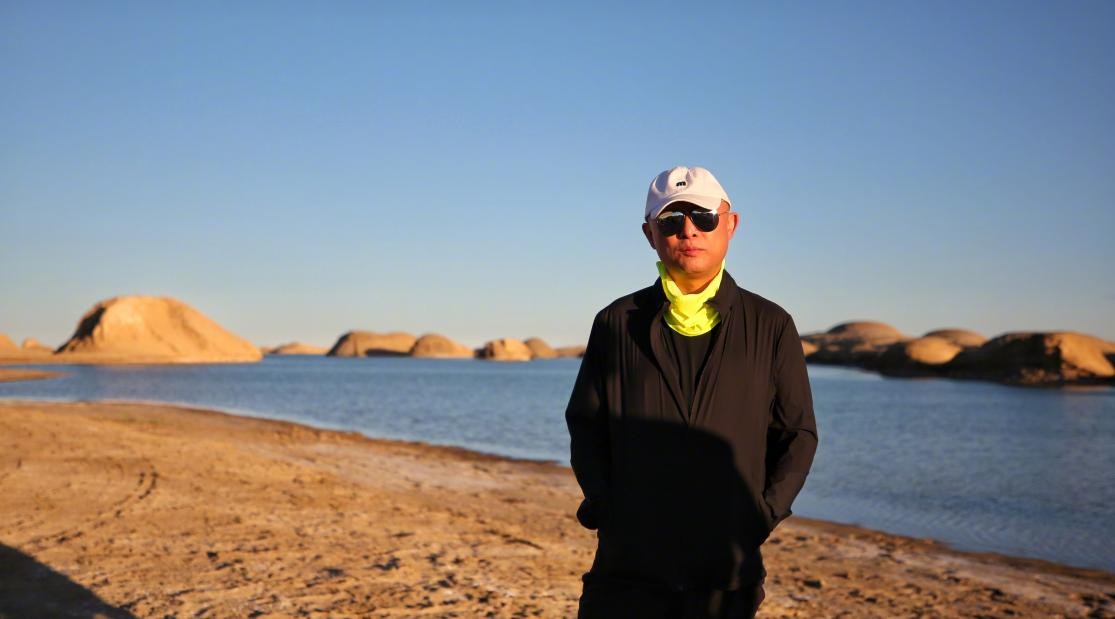 49岁孟非开豪车出游，遭网友吐槽不开国产车，霸气回怼：我愿意