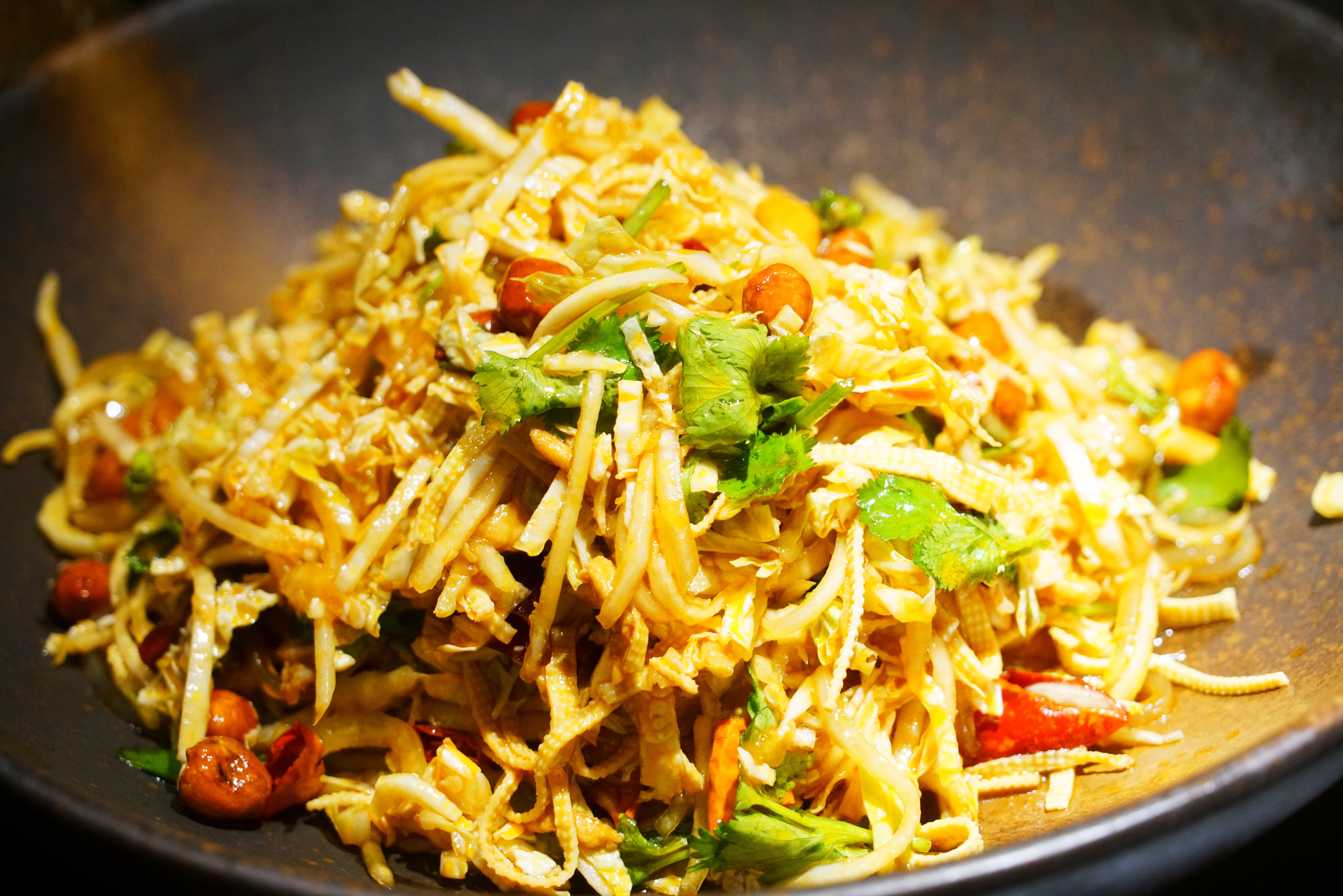 冬天旅行首选目的地，三亚吃喝玩乐全攻略，给你最悠闲的海岛时光