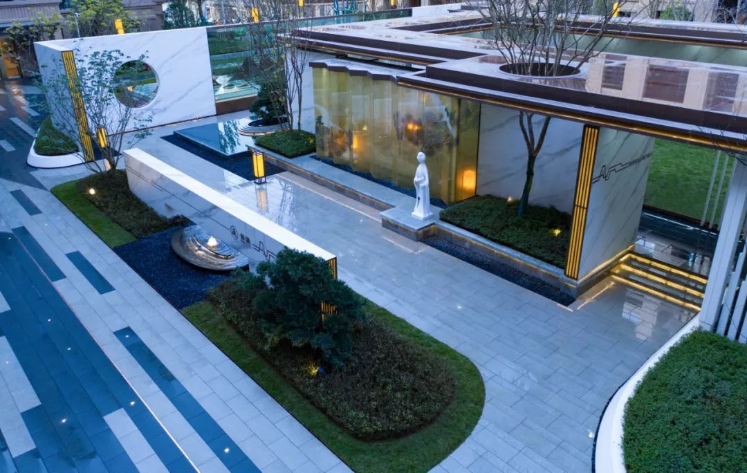 咫尺之间，山光异趣 | 怡品之贵阳广大城耀境御湖庭