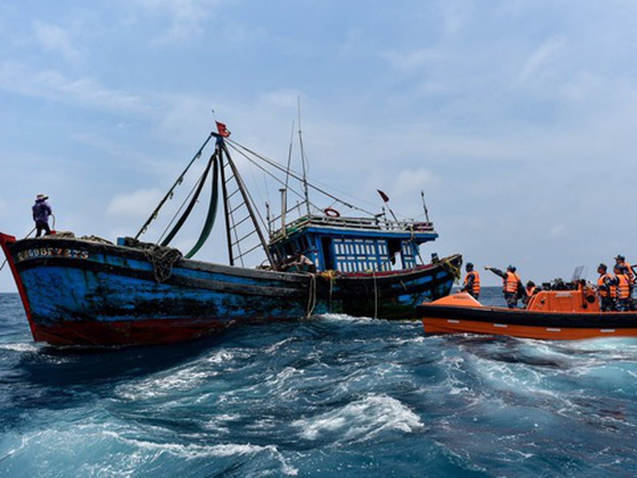 Խ����������֧�֣����洬�������Ϻ����£��Һ������ٿ���