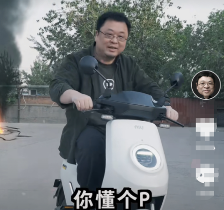 继杨幂、李小璐之后，陈赫迎来直播首秀，带货