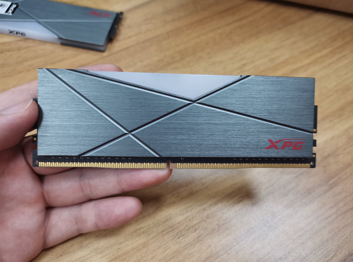 i5-10400不带K也能超频，XPG龙耀D50内存超频记