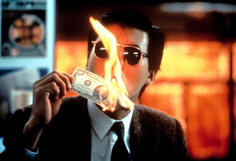 潘粤明发文父亲散步被车撞，十年绿叶衬红花，