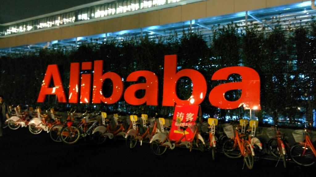 刘强东做出重要决定，不想成第二个阿里？