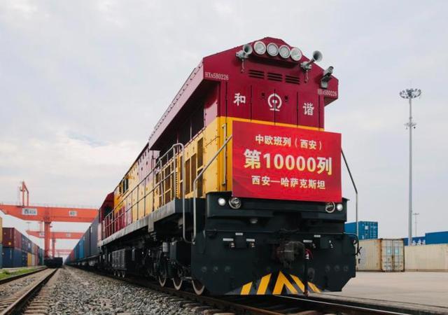 ��ŷ���У��������ۼƿ��������ﵽ10000��