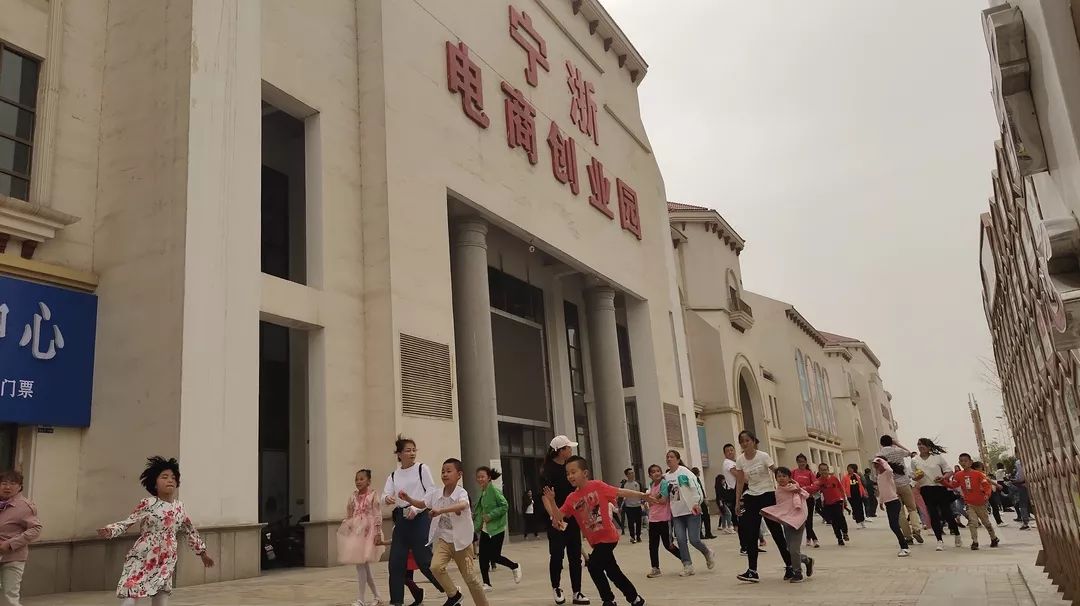 园区工业旅游要主题一致，融合有方