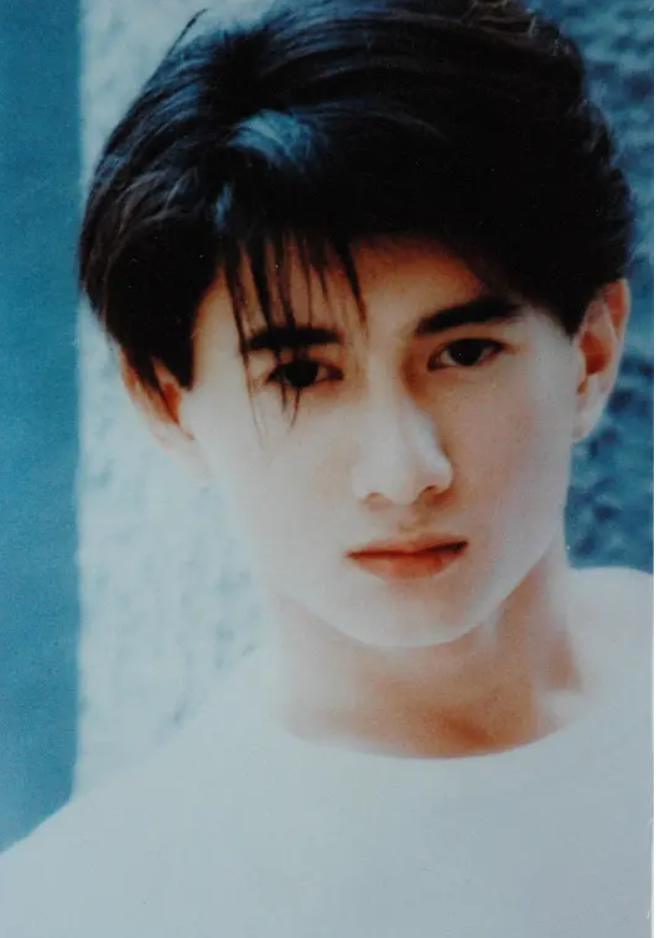 吴奇隆的辛酸励志人生，和他爱过的3个重要女人