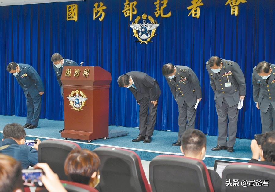 台湾地区最大舰船报群聚性感染 或将影响战力 民众忧扩散至高雄