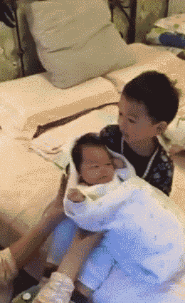 葉一茜爆料森碟“恨透”弟弟：“我也是個孩子，憑啥要比他懂事”