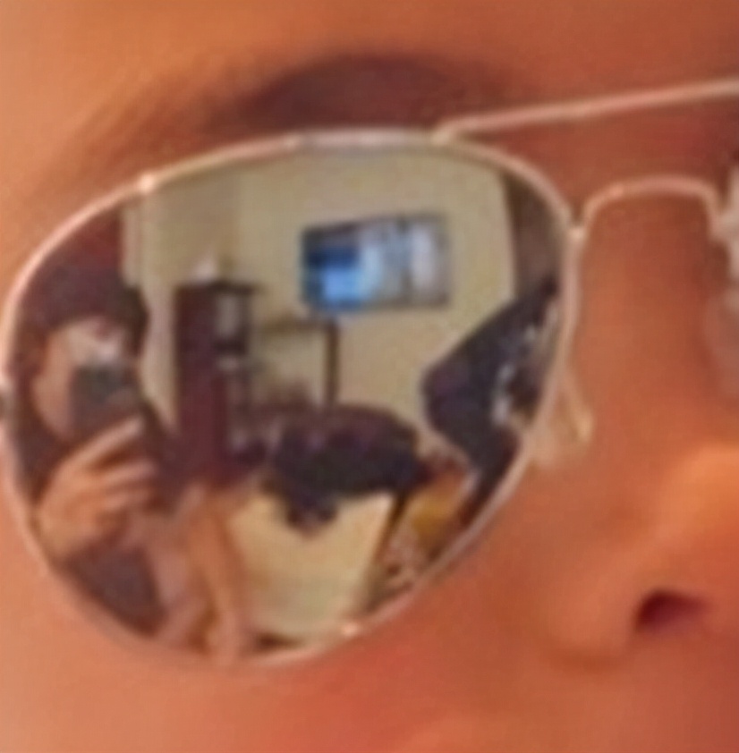 天王嫂昆凌罕见晒娃，周杰伦掌镜却未露面，儿子长相呆萌像爸爸