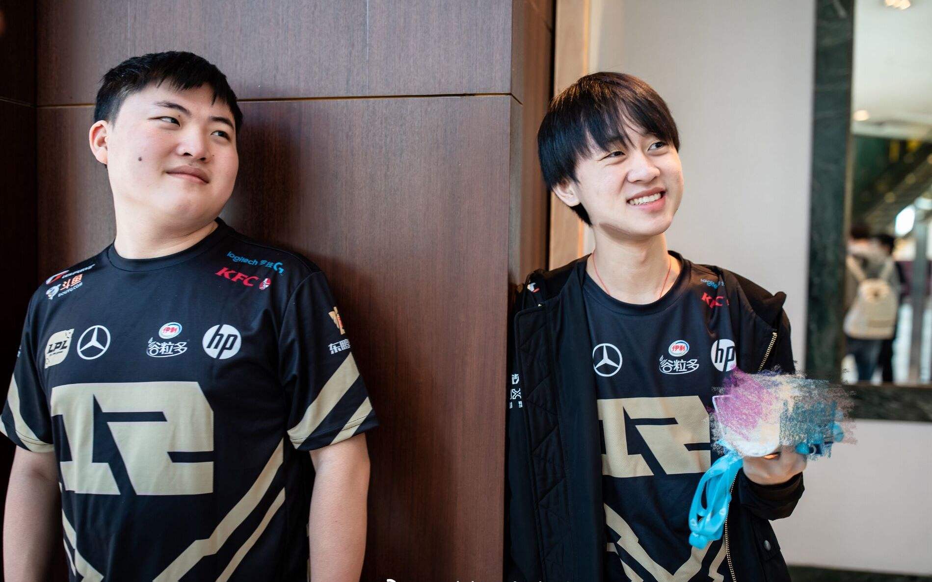 小明也发声了！继Uzi更改ID后，Ming用这种方式表