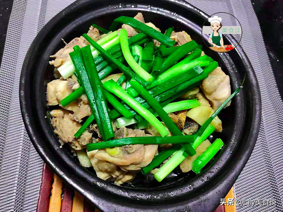 不管多熱，這菜都是兒子最愛，每回做一鍋，鮮香下飯，總也吃不膩