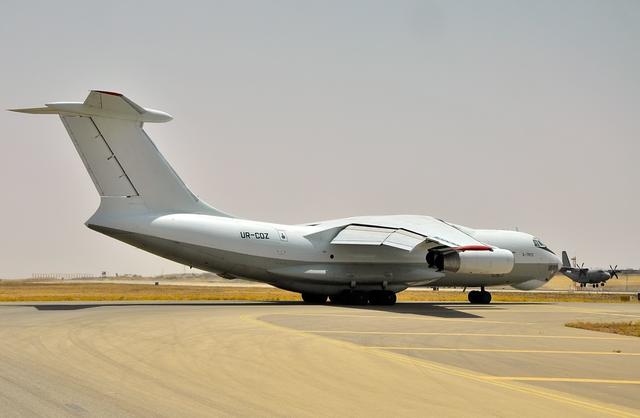 运输机刚降落就被击毁，一连发生两次，乌克兰