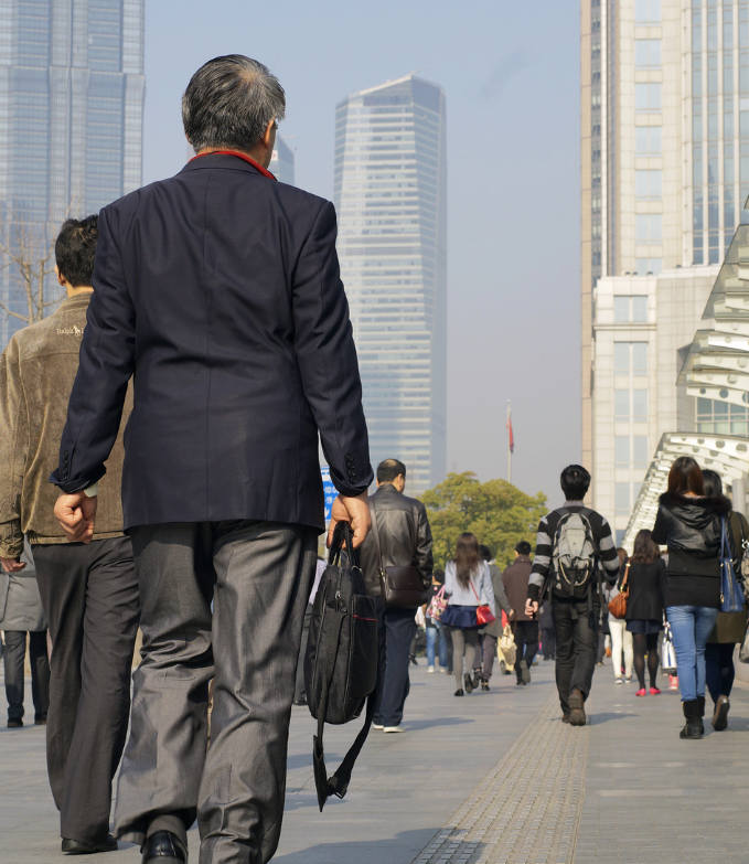 北京后厂村：精英云集 ，“月入五万消费五千”