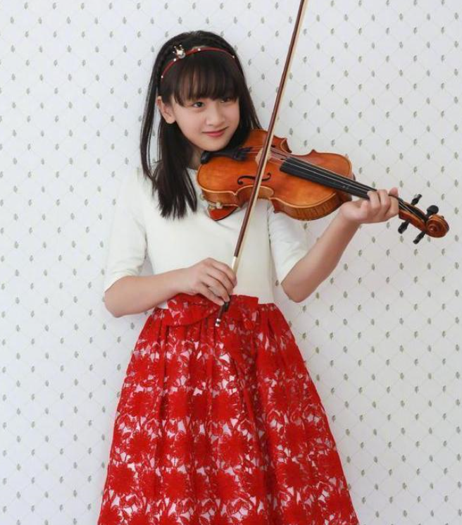 有种“暴风式”成长叫森碟，一不留神身高就很惊人，妈妈饮食有功