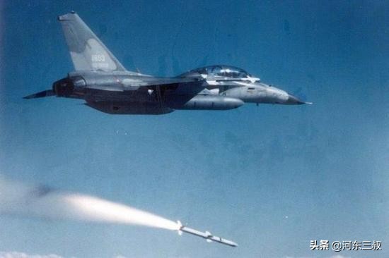1996年台海危机，双方最大的差距来自空中而不是