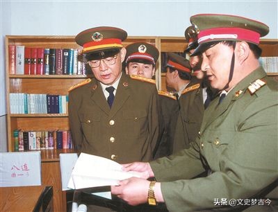 他官至副国，原总政副主任，曾任中央军委纪检委书记，领上将军衔
