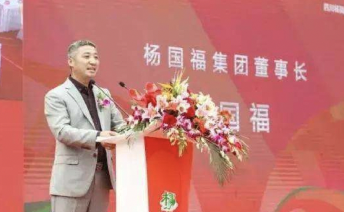 这个东北人创业卖四川麻辣烫，开了6000家门店，