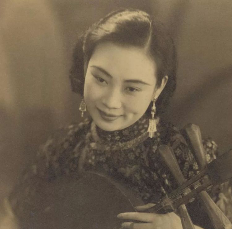 胡蝶：張學(xué)良因她誤國(guó)，戴笠為她瘋狂，最終卻下嫁潘有聲共度余生