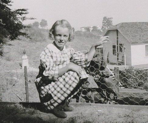 传奇的梦露：20年间3段婚姻，被性侵被包养，美国总统都为她着迷